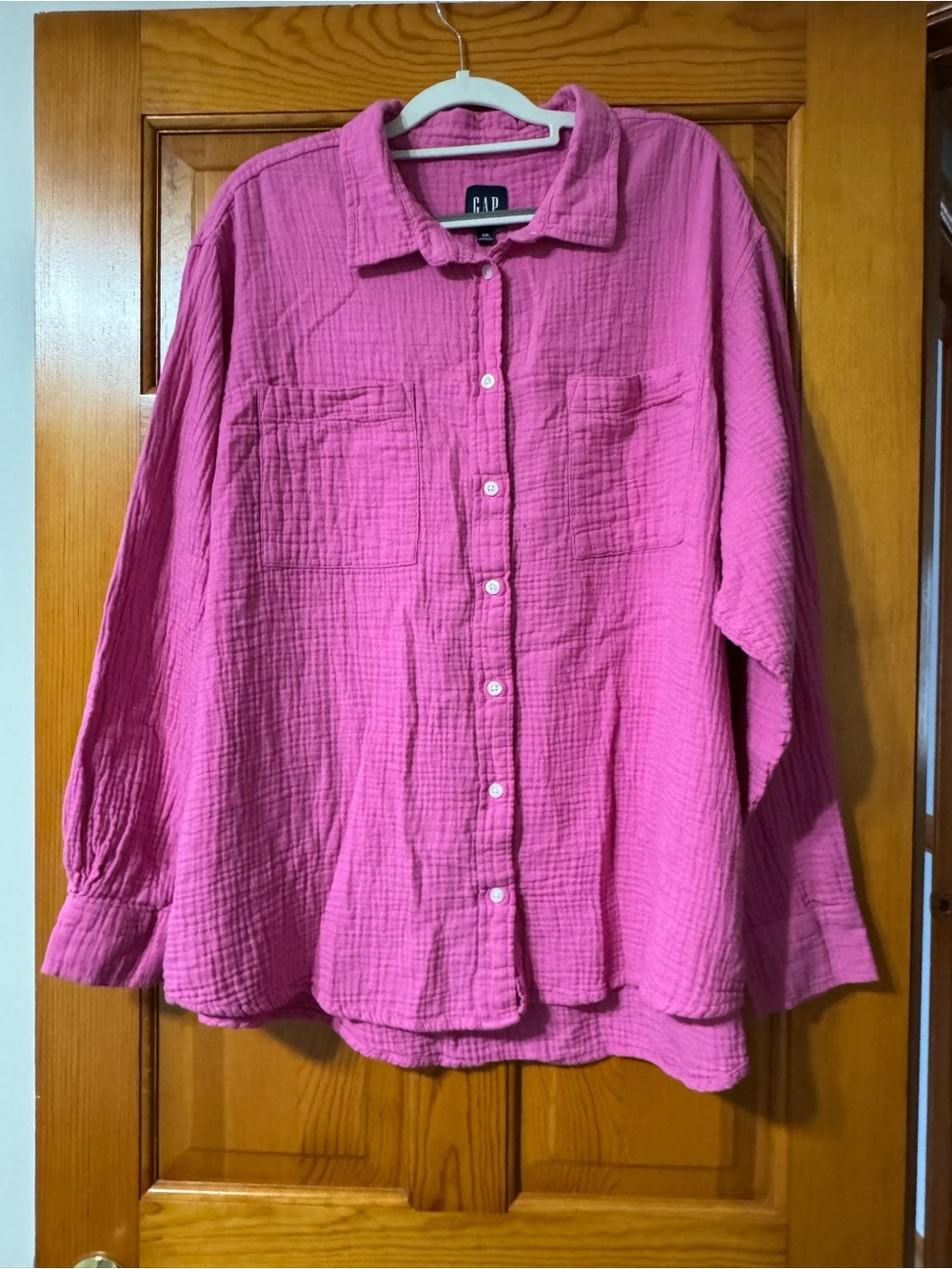 GAP Women’s Bright Pink Cotton Gauze Button-Down Shirt
